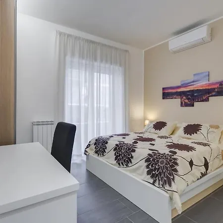 Av Domus Vatican St.Peter B&B Roma Esterno foto