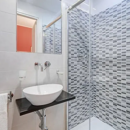 Av Domus Vatican St.Peter B&B Roma Esterno foto